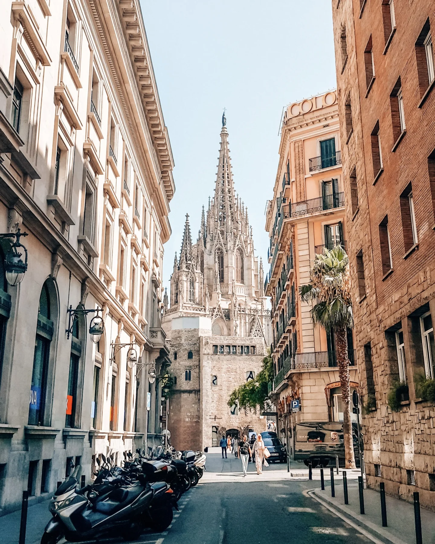 tips for barcelona travel