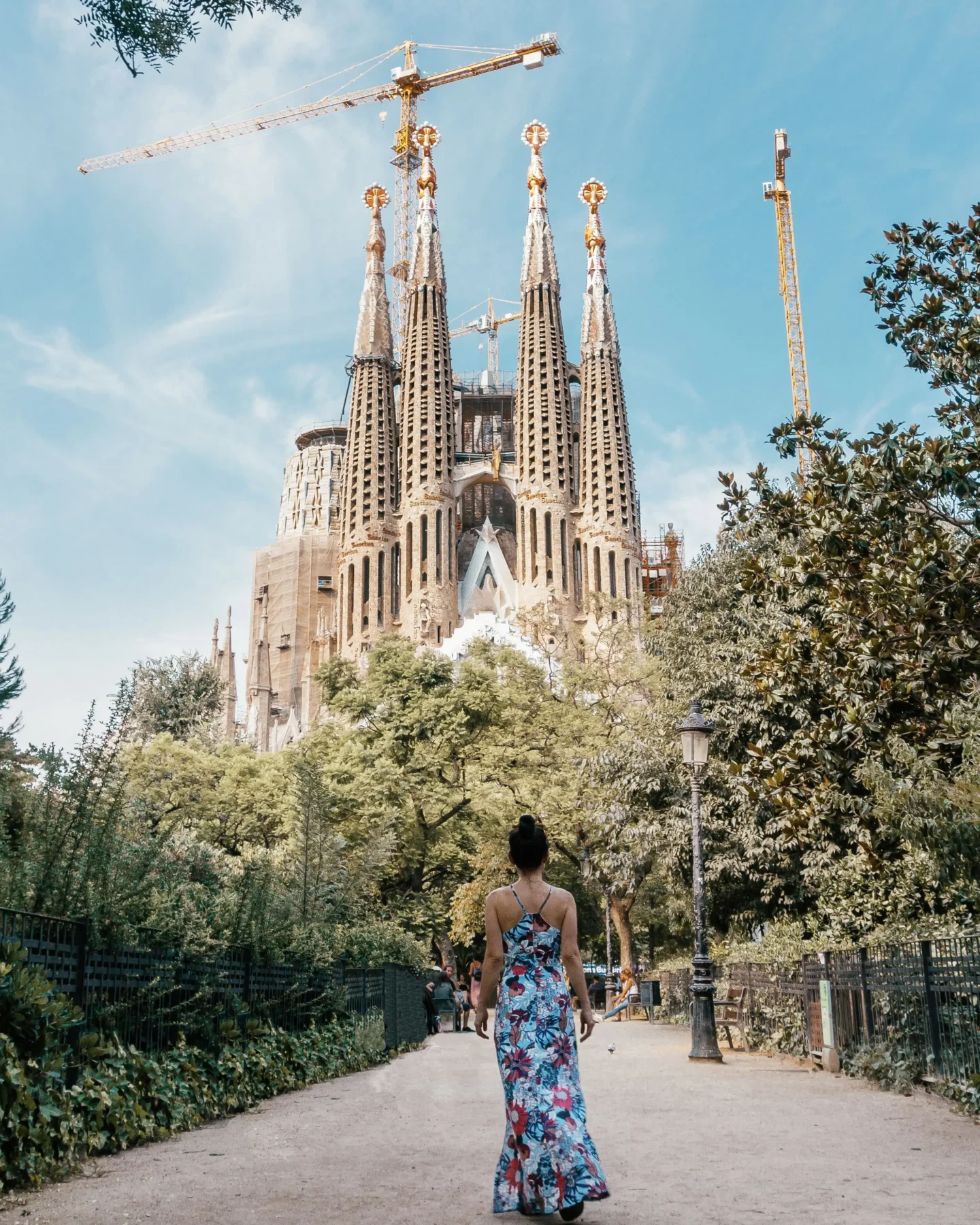 Barcelona Travel Tip 9: Visit the Major Tourist Attractions Early